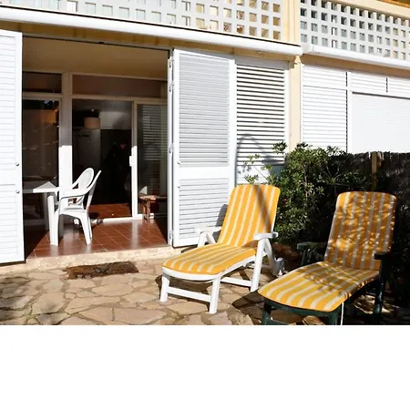 Apartment In Pals By The Beach